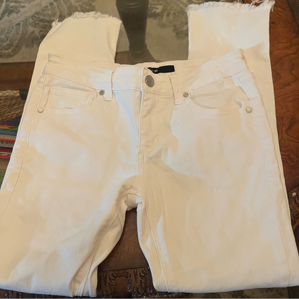 Joe’s jeans white skinny distressed hem ankle length, size 12